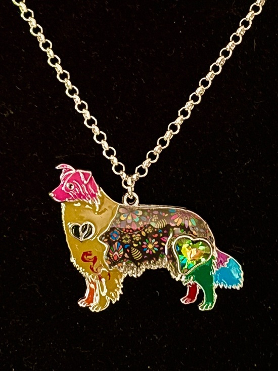Jewelry - Border collie enameled pendant